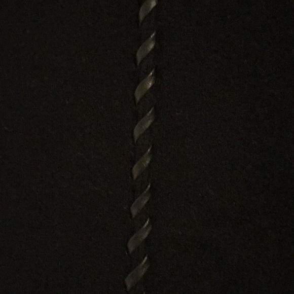 Sweater - Picture 3 of 7